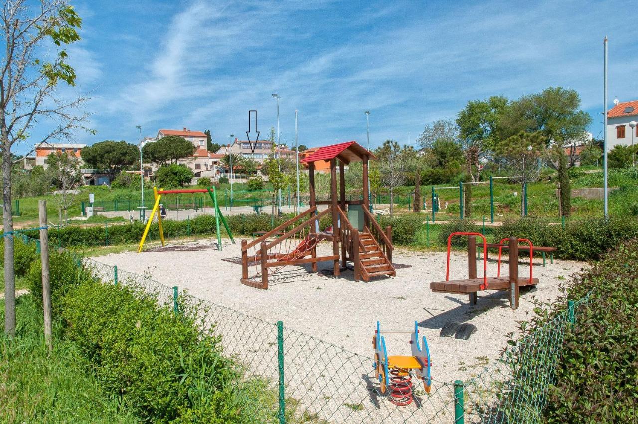 Apartments Petra Near Beach Veruda Exterior photo
